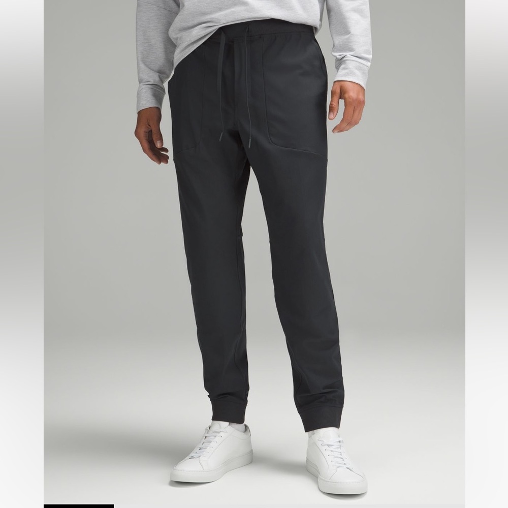 Men’s Lululemon ABC Jogger in Obsidian Grey, Size M, 30” inseam